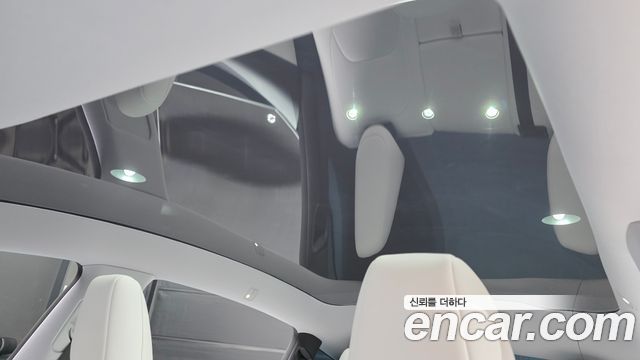Tesla Model Y Long Range AWD 2025 — фото 16