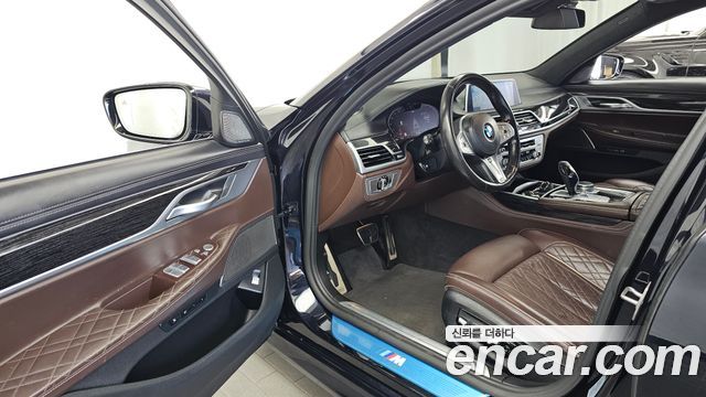 BMW 7 Series (G11) 740i M Sport 2021 — фото 10