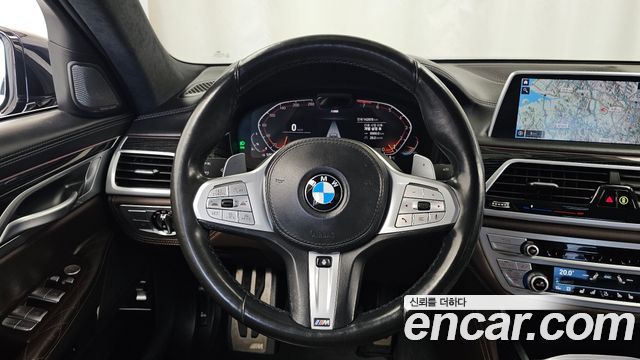 BMW 7 Series (G11) 740i M Sport 2021 — фото 13