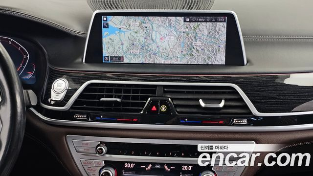 BMW 7 Series (G11) 740i M Sport 2021 — фото 14