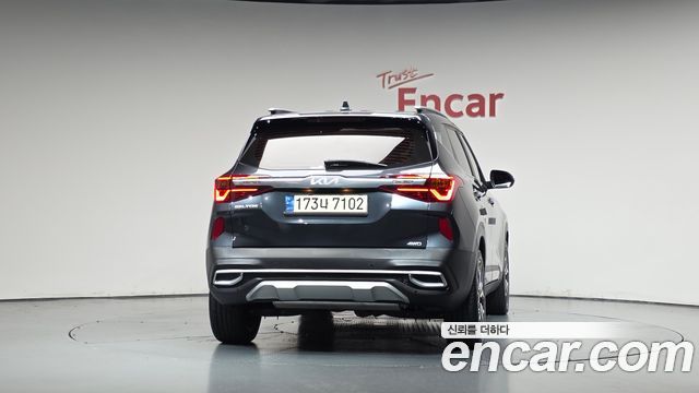 Kia Seltos Gasoline 1.6 Turbo 4WD Signature 2023 — фото 4