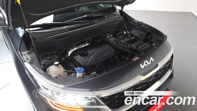 Kia Seltos Gasoline 1.6 Turbo 4WD Signature 2023 — фото 6