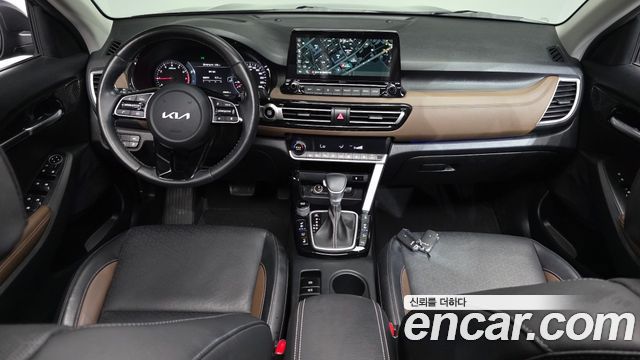 Kia Seltos Gasoline 1.6 Turbo 4WD Signature 2023 — фото 7