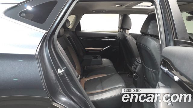 Kia Seltos Gasoline 1.6 Turbo 4WD Signature 2023 — фото 11