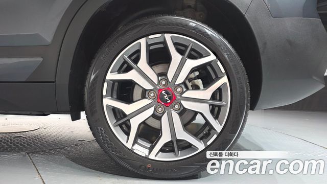 Kia Seltos Gasoline 1.6 Turbo 4WD Signature 2023 — фото 21