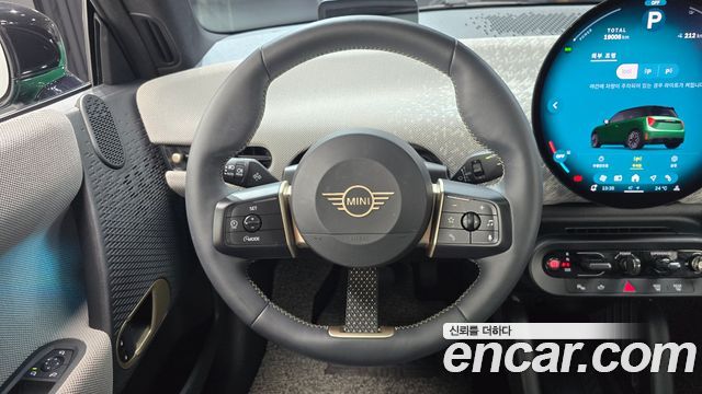 MINI Cooper Electric (IV) SE Favoured 2024 — фото 12