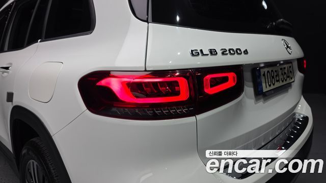 Mercedes-Benz GLB-Class (X247) GLB200 d 2021 — фото 23