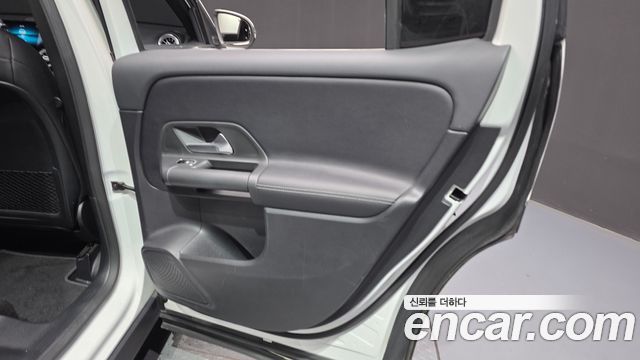 Mercedes-Benz GLB-Class (X247) GLB200 d 2021 — фото 25