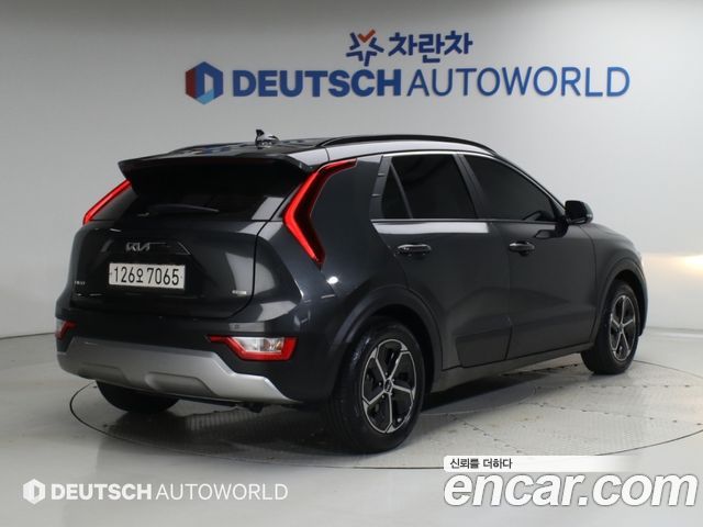 Kia Niro Prestige 2024 — фото 2