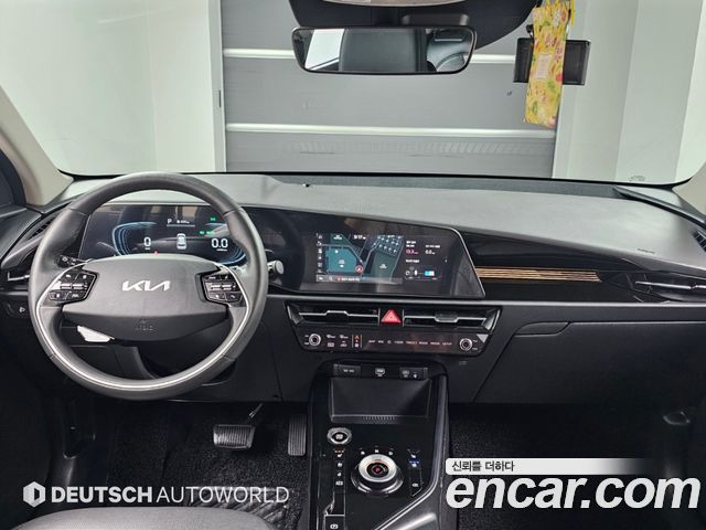 Kia Niro Prestige 2024 — фото 7