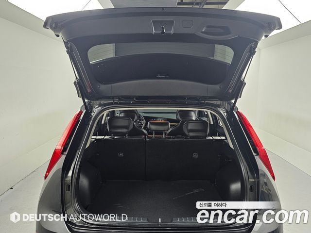 Kia Niro Prestige 2024 — фото 23