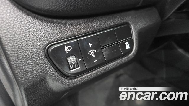 Kia Seltos Gasoline 1.6 Turbo 2WD Prestige 2024 — фото 18