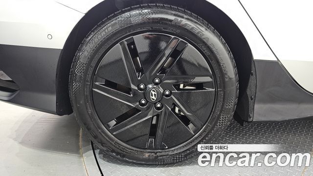 Hyundai Ioniq 6 Long Range AWD Prestige 2023 — фото 5