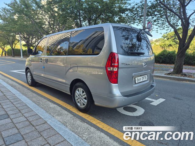 Hyundai Grand Starex Van 5-Seater Modern 2021 — фото 4