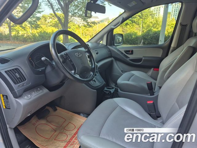 Hyundai Grand Starex Van 5-Seater Modern 2021 — фото 7