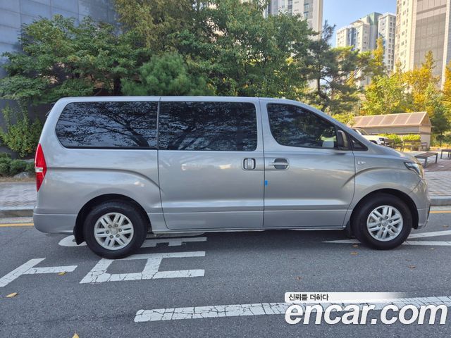 Hyundai Grand Starex Van 5-Seater Modern 2021 — фото 16