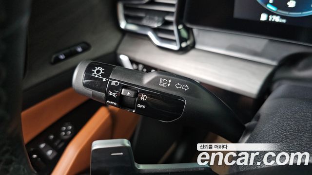 Kia Sportage Hybrid (V) Signature 2WD 2023 — фото 33