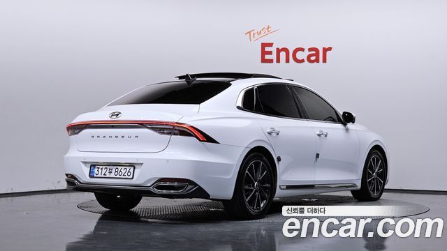 Hyundai Grandeur (IG) 2.5 Le Blanc 2023 — фото 2
