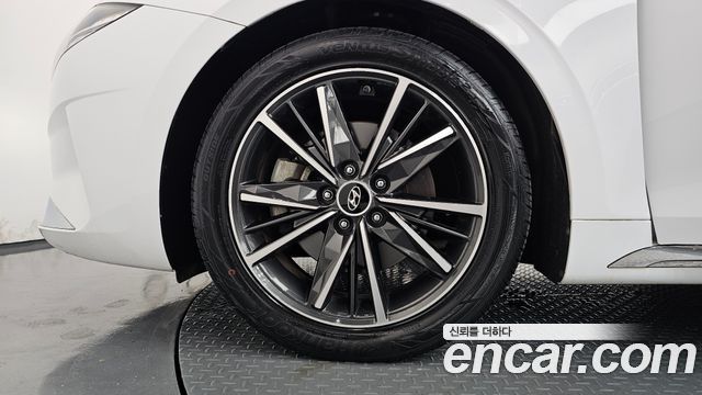 Hyundai Grandeur (IG) 2.5 Le Blanc 2023 — фото 5