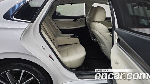 Hyundai Grandeur (IG) 2.5 Le Blanc 2023 — фото 16