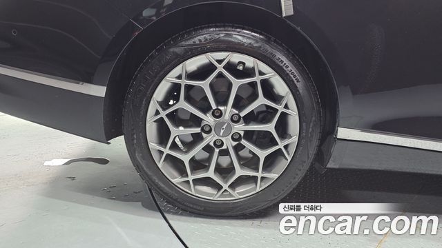 Genesis G80 (RG3) Gasoline 2.5 Turbo AWD 2022 — фото 5
