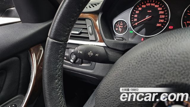 BMW 3 Series (F30) 320d 2014 — фото 18