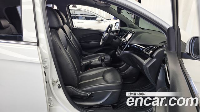 Chevrolet Spark Premier 2022 — фото 11