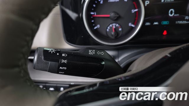 Kia Carnival (IV) Diesel 9-Seater Prestige 2021 — фото 14
