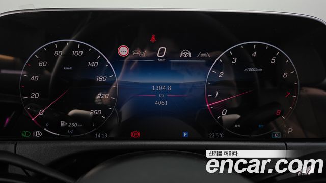 Mercedes-Benz E-Class (W214) E200 Avantgarde 2025 — фото 8