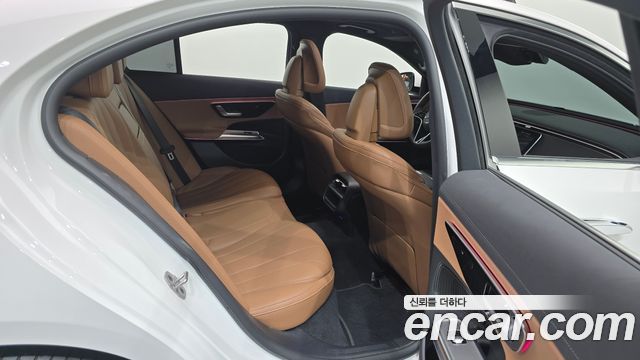 Mercedes-Benz E-Class (W214) E200 Avantgarde 2025 — фото 11
