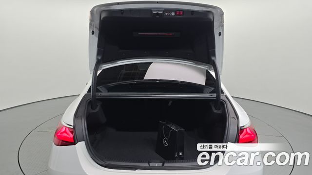 Mercedes-Benz E-Class (W214) E200 Avantgarde 2025 — фото 18