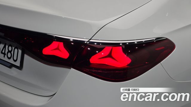Mercedes-Benz E-Class (W214) E200 Avantgarde 2025 — фото 23