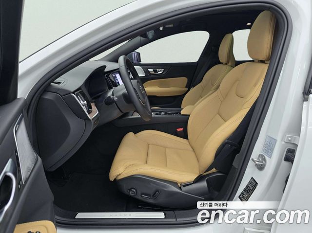 Volvo V60 Cross Country (II) B5 Ultra AWD 2026 — фото 9