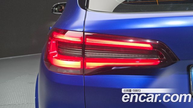 BMW X5M (G05) 4.4 Competition First Edition 2021 — фото 23