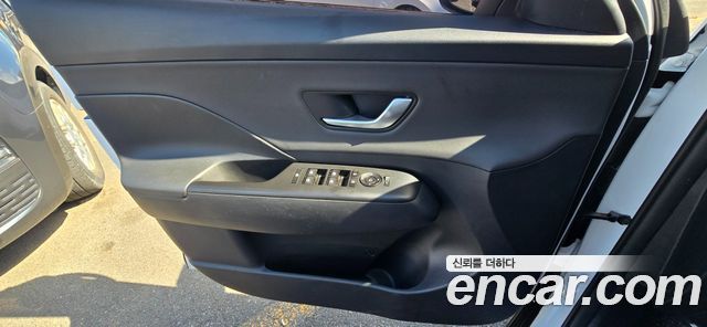 Hyundai Kona (SX2) Gasoline 1.6 Turbo 2WD Modern 2023 — фото 18