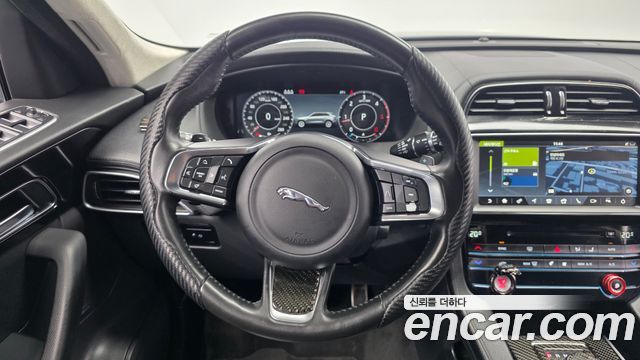 Jaguar F-PACE 20d Prestige 2019 — фото 13