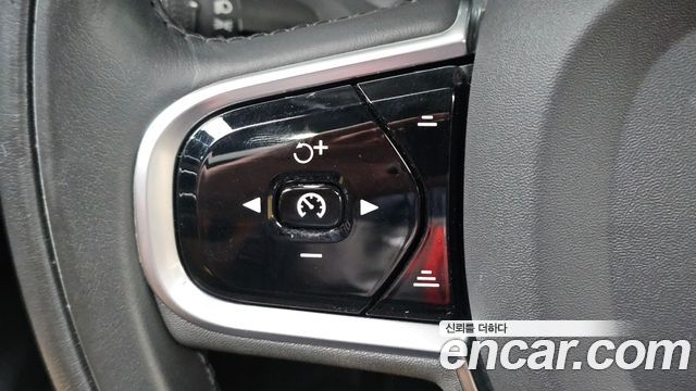 Volvo V60 Cross Country (II) T5 Pro AWD 2019 — фото 18