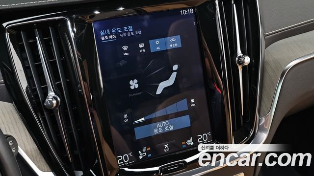 Volvo V60 Cross Country (II) T5 Pro AWD 2019 — фото 20