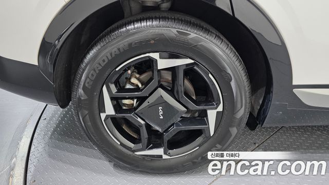 Kia Sportage (V) Gasoline 1.6 Turbo 4WD Noblesse 2025 — фото 5