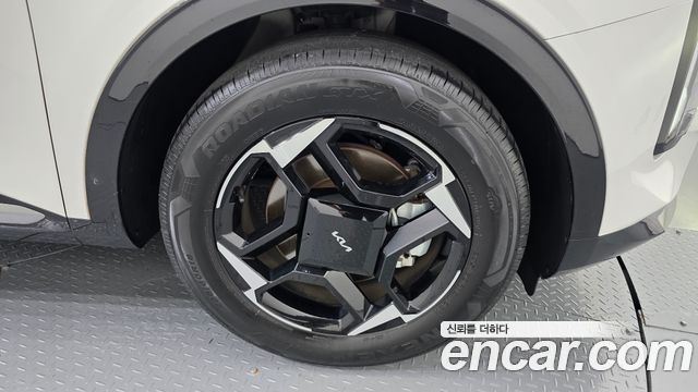 Kia Sportage (V) Gasoline 1.6 Turbo 4WD Noblesse 2025 — фото 21