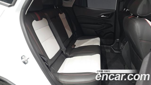 Chevrolet Trax Crossover 1.2 Red Line 2025 — фото 11