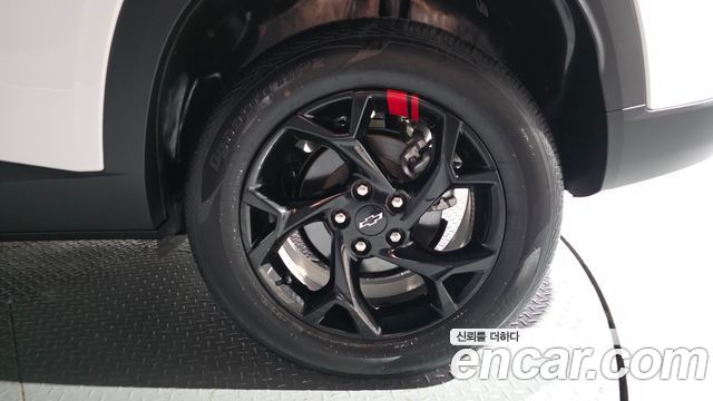 Chevrolet Trax Crossover 1.2 Red Line 2025 — фото 21