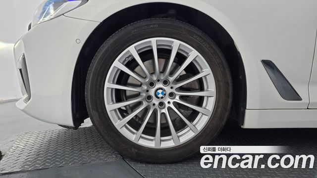 BMW 5 Series (G30) 520i Luxury 2020 — фото 5