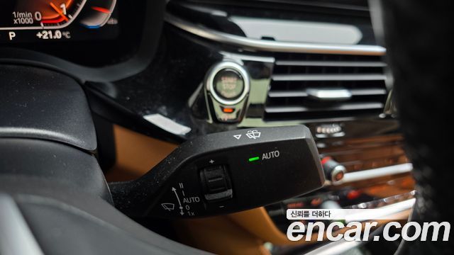 BMW 5 Series (G30) 520i Luxury 2020 — фото 27
