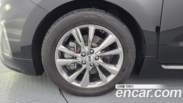 Kia Carnival Gasoline 7-Seater Hi-Limousine (Special) 2020 — фото 5