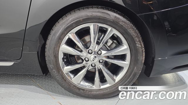 Kia Carnival Gasoline 7-Seater Hi-Limousine (Special) 2020 — фото 21