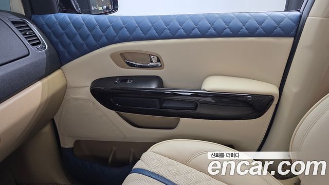 Kia Carnival Gasoline 7-Seater Hi-Limousine (Special) 2020 — фото 25