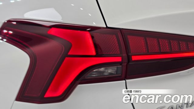 Hyundai Santa Fe HEV 1.6 2WD Prestige 2022 — фото 23