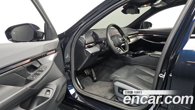 BMW i5 (G60) eDrive 40 M Sport 2024 — фото 10