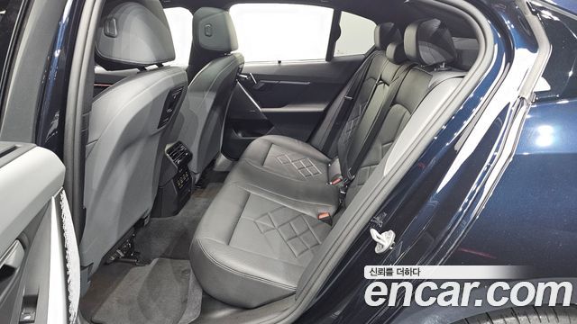 BMW i5 (G60) eDrive 40 M Sport 2024 — фото 12